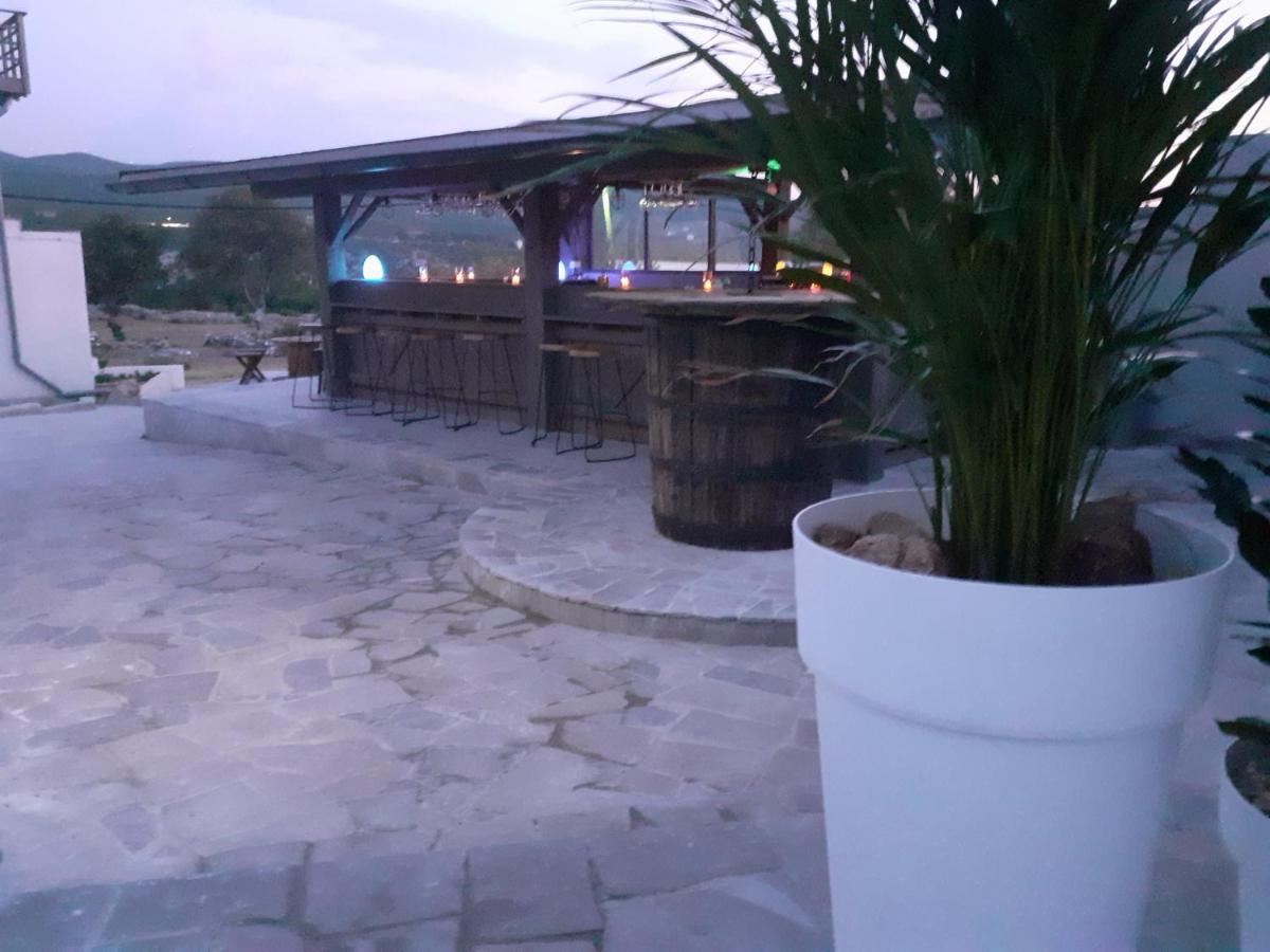 Hotel B&B Mama Mia Obrovac Exterior photo